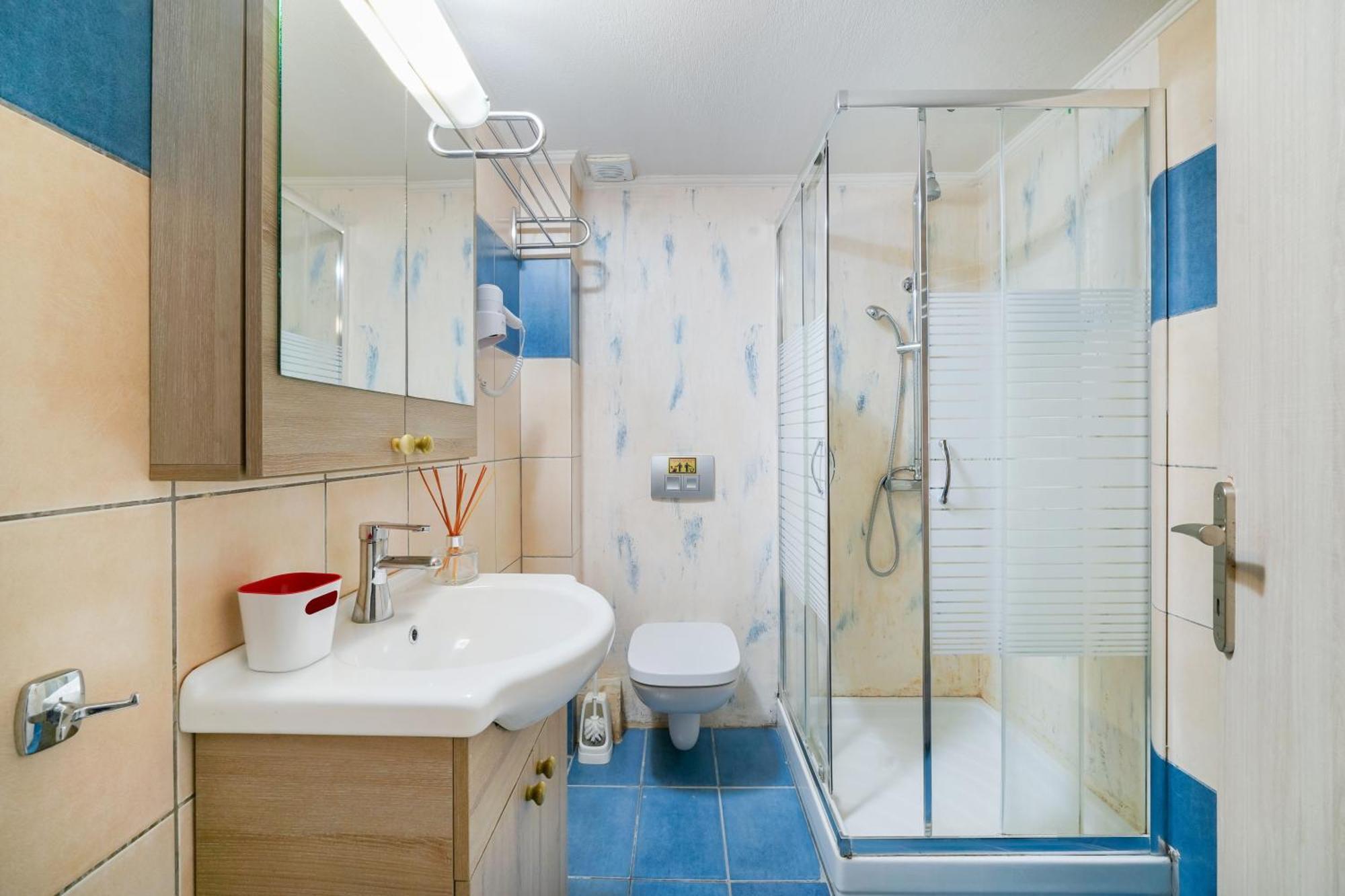 Endless Blue Sea Apartment *